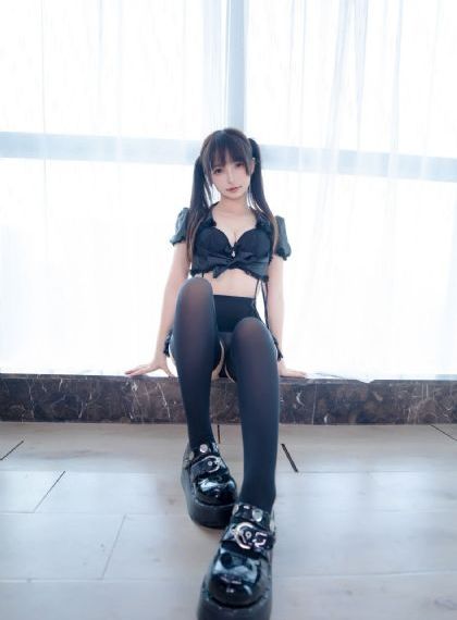 《年轻的妈妈》