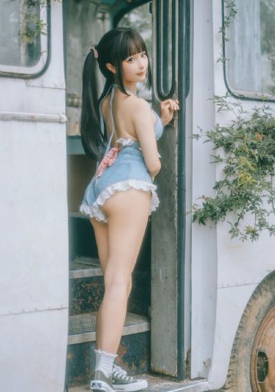 绣榻春