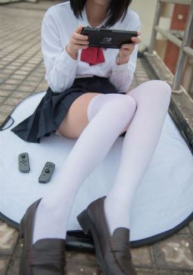 肉妇春潮干柴烈火ⅹxx视频